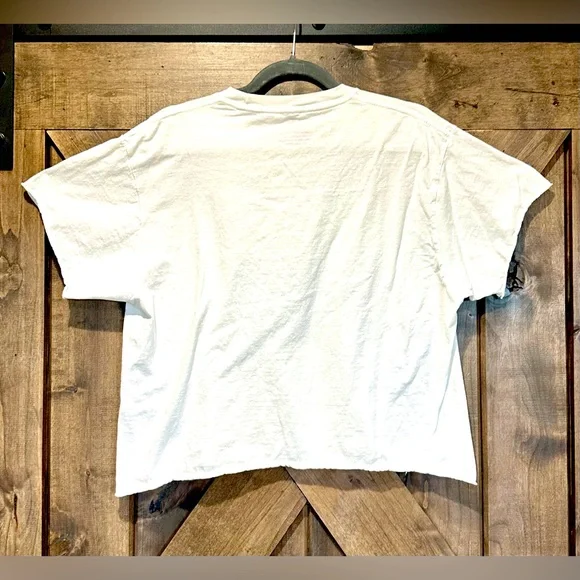 EUC Trailer Park Pretty White Slightly Cropped Tee Sz L - Picture 7 of 16